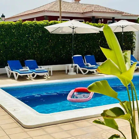 Villa Beachfront And Pool